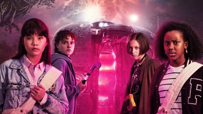 Un viaje en el tiempo lo cambia todo en la serie de "Paper Girls"