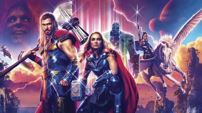 [Reseña] "Thor: Amor y Trueno": Un viaje errático con el corazón bien puesto
