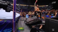Roman Reigns sepultó a Brock Lesnar y seguirá siendo el campeón indiscutido de WWE