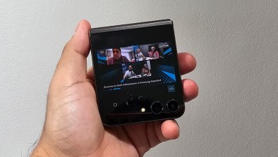 El Galaxy Z Flip5 llega con pantalla más grande para barrer con los demás
