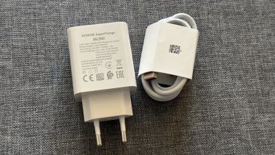 Falsa alarma: HONOR no quitará el cargador a sus teléfonos en Chile
