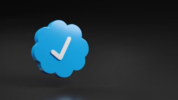 ¿Les avergüenza estar suscritos a Twitter Blue? Ya pueden ocultar el check de verificación