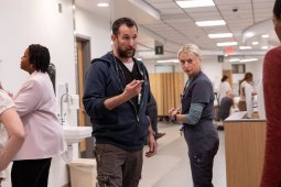 [Reseña] The Pitt: Un pozo que llenó el vacío del drama médico