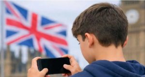 El Gobierno del Reino Unido propone restricciones nocturnas en redes sociales para adolescentes